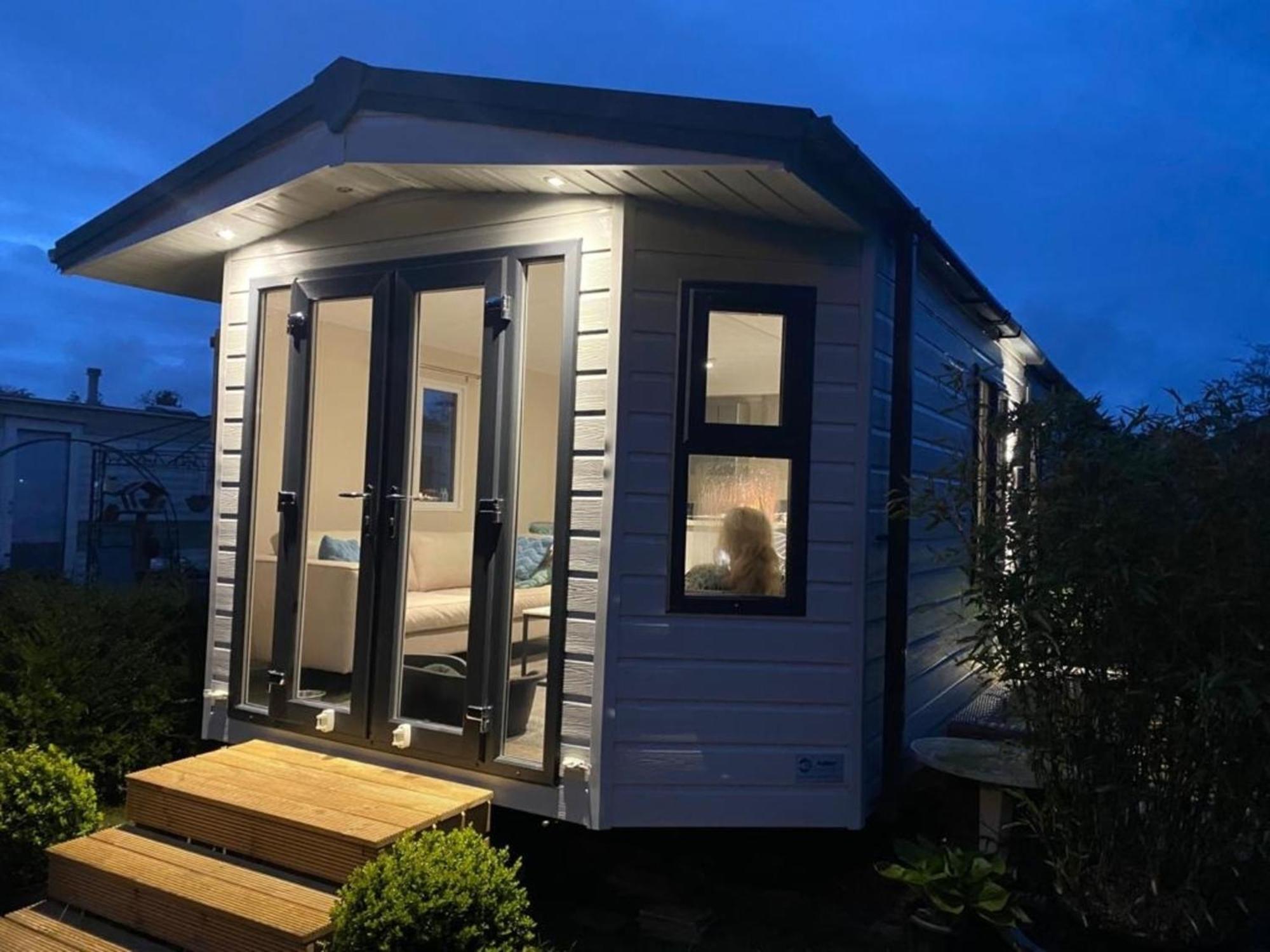 Natur Pur, O4 Neues Ferienhaus Natureingebunden, Familien- Und Hundefreundlich Eingezaeunt Callantsoog Buitenkant foto